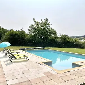 grange-labarthessie.midi-pyreneeshotels.com/